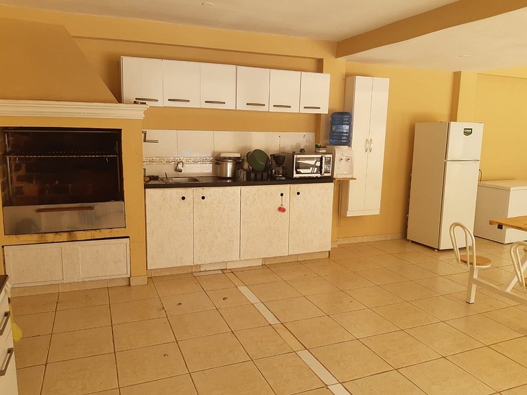 República Med Del Lago - Quarto Compartilhado Masculino 01