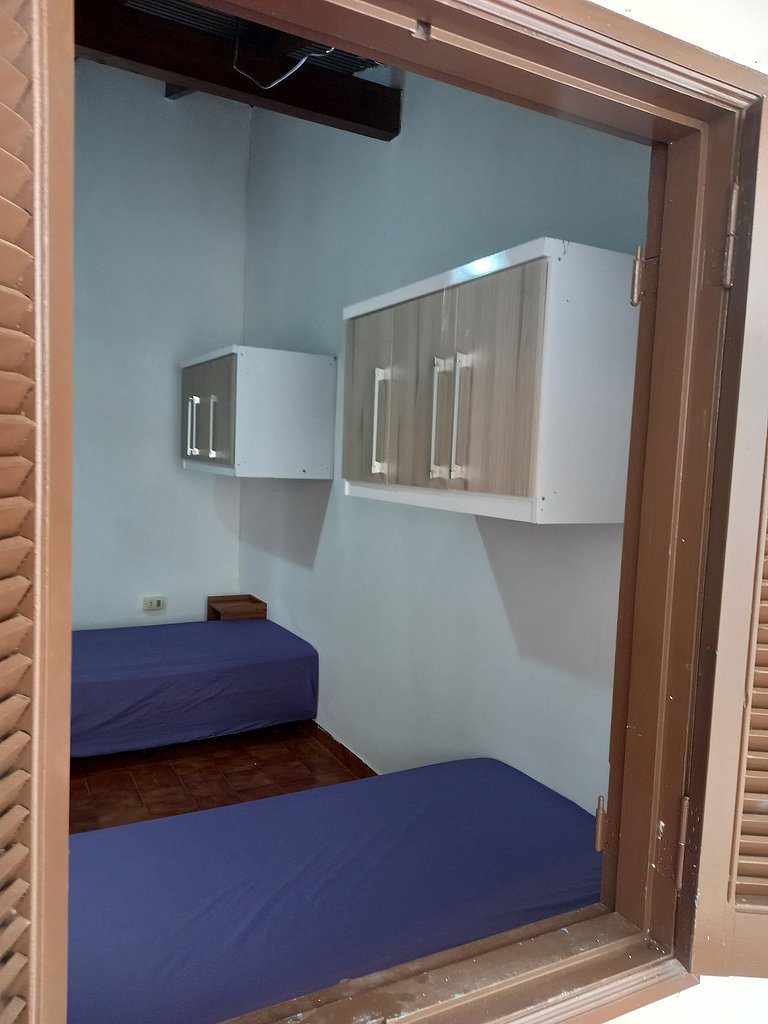 República Med Boqueron Quarto 15 Compartilhado Masculino