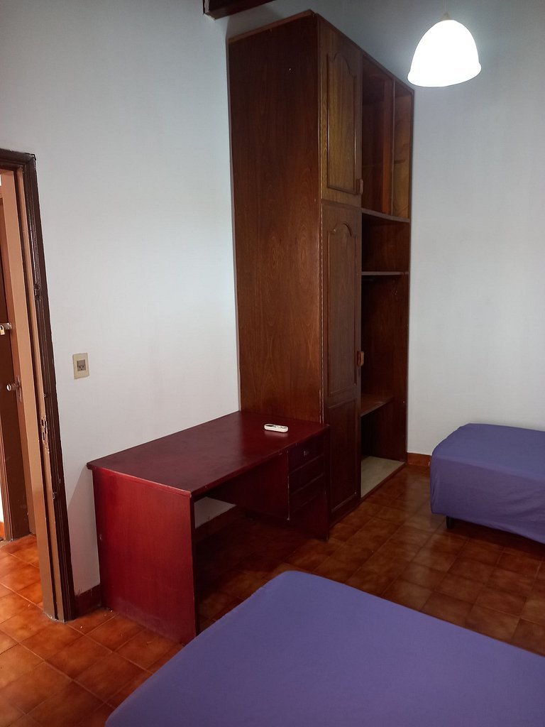 República Med Boqueron Quarto 15 Compartilhado Masculino