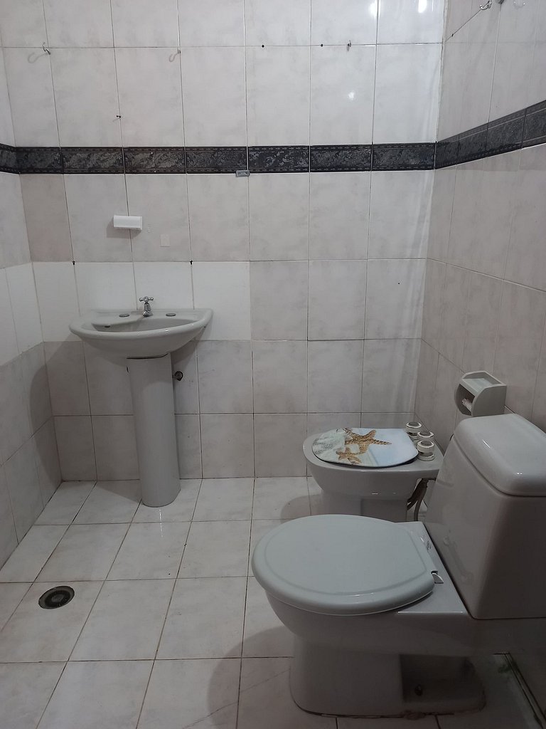 República Med Boqueron Quarto 2 - Compartilhado Masculino