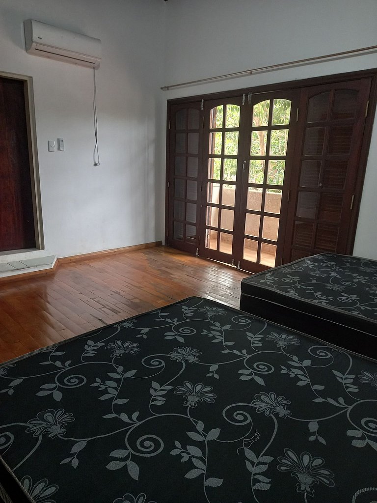 República Med Boqueron Quarto 2 - Compartilhado Masculino